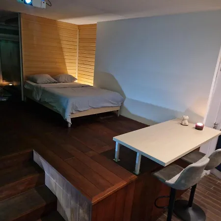 Jacuzzi Vaki Apartment 贝尔格莱德 外观 照片