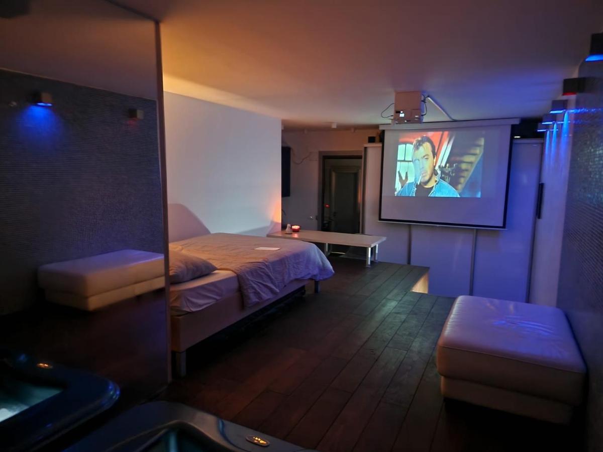 Lägenhet Jacuzzi Vaki Belgrad